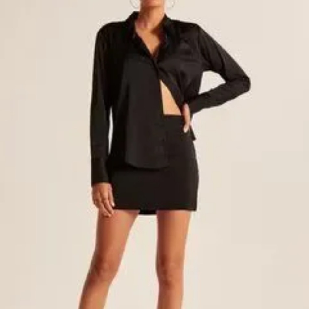 A&F Black Satin Button Down Blouse - Picture 4 of 11